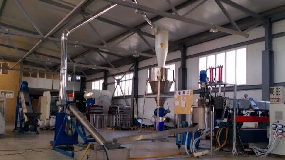Химмаш - Производство и разработка оборудования по переработке ТБО вторичных полимеров